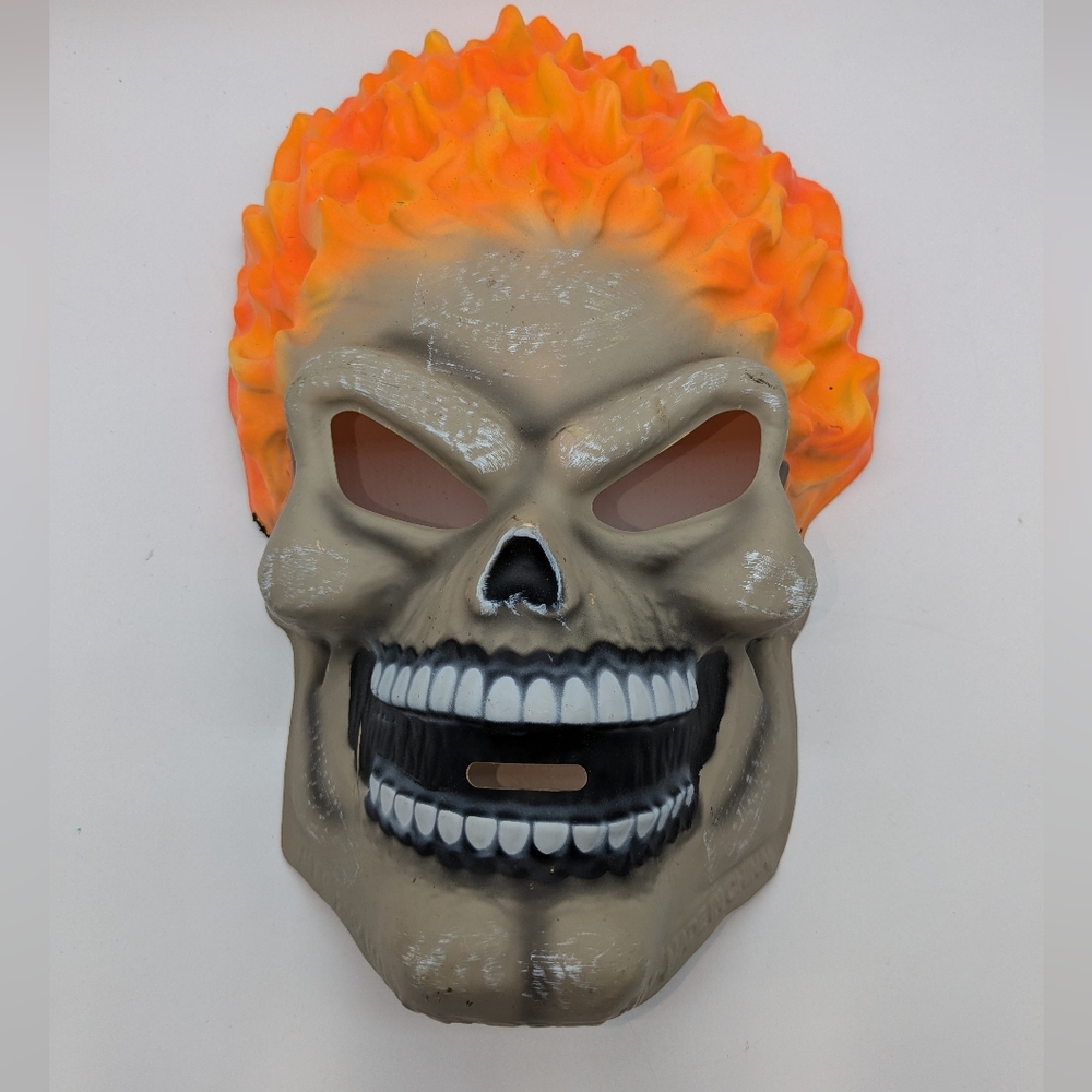 VTG 2004 Marvel Plastic Flaming Skull Ghost Rider Halloween Mask Fragile Cosplay